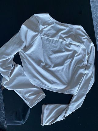 Crop top Gymshark manga larga beige Talla M