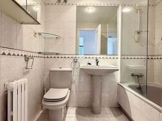 Piso en alquiler en Costillares en Madrid