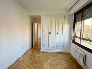 Piso en alquiler en Costillares en Madrid