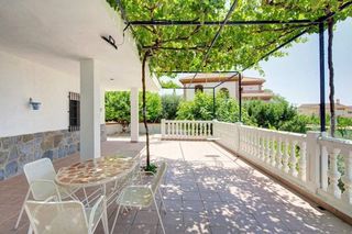 Chalet en venta en Padul