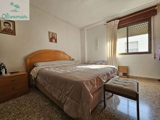 Casa adosada en venta en Oliva pueblo en Oliva