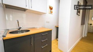 Piso en alquiler en Bellas Vistas en Madrid