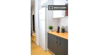 Piso en alquiler en Bellas Vistas en Madrid