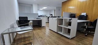 Oficina en alquiler en El Pla del Remei en Valencia