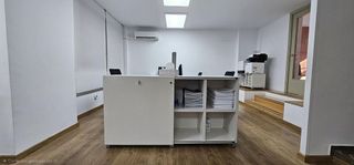 Oficina en alquiler en El Pla del Remei en Valencia