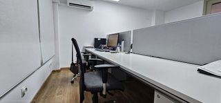 Oficina en alquiler en El Pla del Remei en Valencia