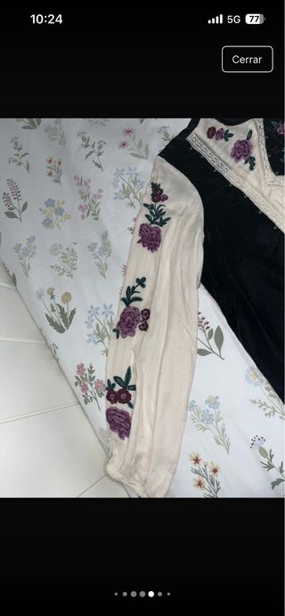 Blusa Sfera bordada beige y negra