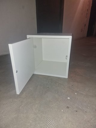 Mueble Eket Ikea 35x35x35 cm con puerta