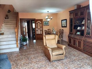 Casa adosada en venta en Santa Maria-Eixample-Sud Sumella en Cubelles