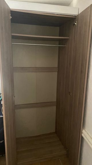 Armario de dos puertas