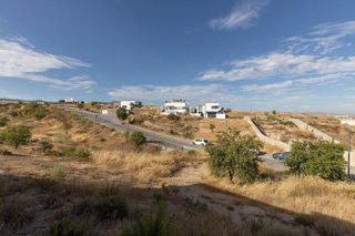 Terreno en venta en Zubia (La)