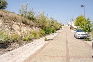 Terreno en venta en Zubia (La)