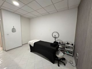 Local comercial en alquiler en San Isidro - Los Almendros en Alcalá de Henares