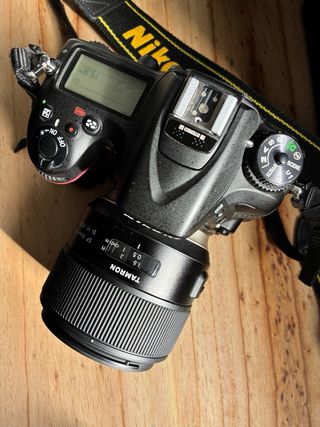 Cámara Nikon D7100 + Objetivo Tamron SP 35mm