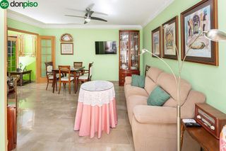 Piso en venta en Pajaritos - Plaza de Toros en Granada