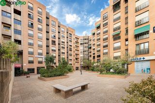 Piso en venta en Pajaritos - Plaza de Toros en Granada