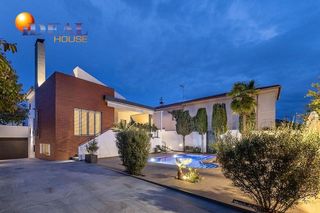 Chalet en venta en Gójar