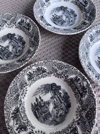 4 Platos Hondos Negro Vista La Cartuja