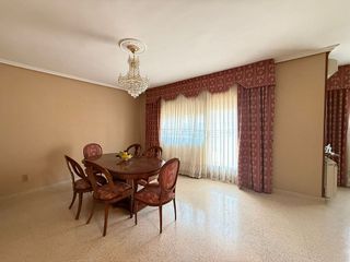 Chalet en venta en Caspe