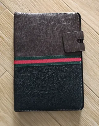 Porta tablet libro Gucci