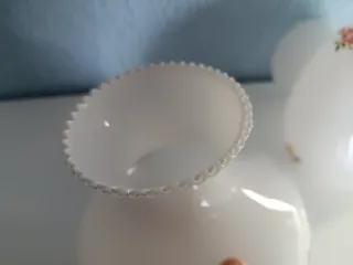 Tulipas de cristal con flores