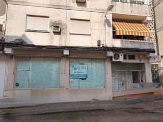 Local comercial en alquiler en Viñuela - Rescatado en Córdoba