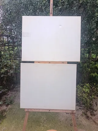 Caballete y taburete de madera