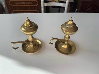 Capuchinas antiguas de bronce.