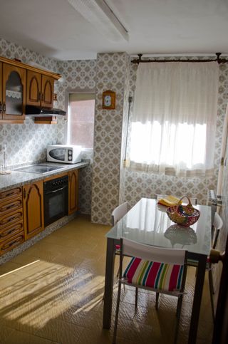 ALQUILER HABITACIÓN GRANDE PLAZA ZODIACO