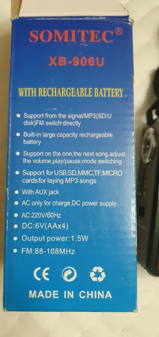 Radio SOMITEC XB-906U con linterna