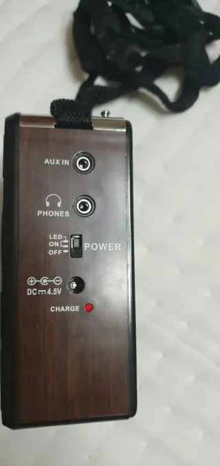 Radio SOMITEC XB-906U con linterna