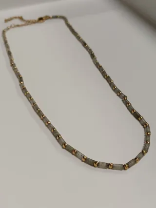 Collana pietre dure grigie e oro