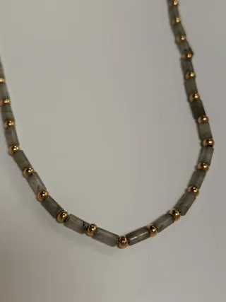 Collana pietre dure grigie e oro