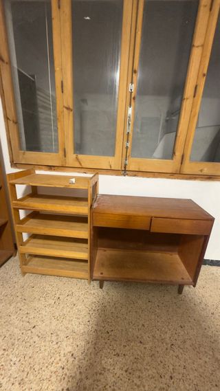 Estantería de madera