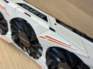 Gigabyte GeForce GTX 1080Ti Blanca