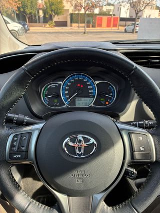 Yaris HSD 1.5 Advance - Hybrid etiqueta ECO