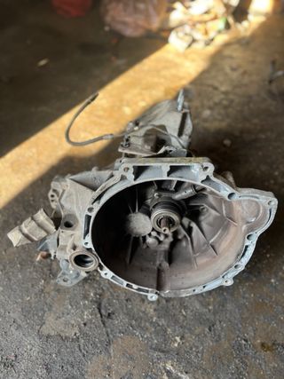Caja de cambios Ford 8A6R7002JN
