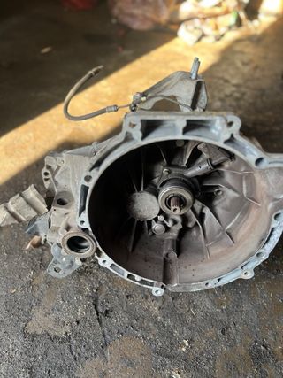 Caja de cambios Ford 8A6R7002JN