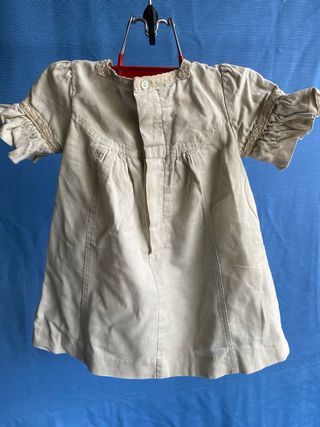 Traje beige 18-24 meses