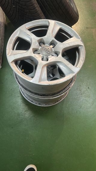 4 Llantas Audi A3 8P