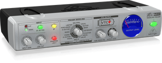 Behringer MIC800 Previo Micrófono con Modelado
