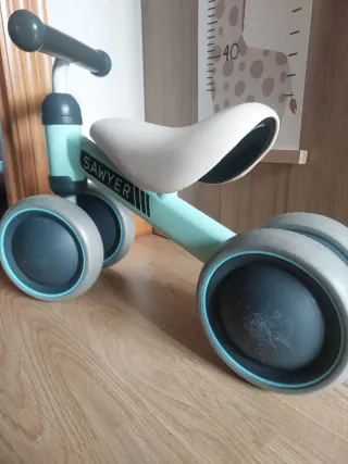 Bicicleta correpasillos Sawyer