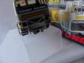 CAMION SCALEXTRIC - C320 KNIGHT RAIDER ( CON CAJA