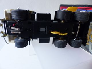 CAMION SCALEXTRIC - C320 KNIGHT RAIDER ( CON CAJA