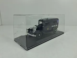 Miniatura 1:43 Ford V8 Policía USA