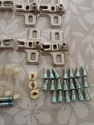 Bisagras para armario