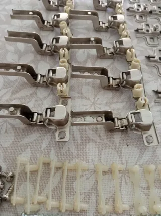 Bisagras para armario