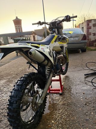 Husqvarna 300 Inyección Enduro