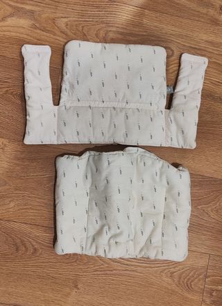 Bandeja, Baby Set y cojín Stokke