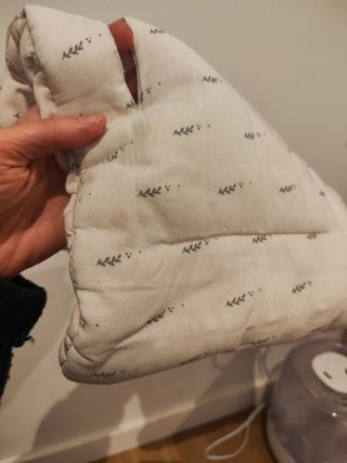 Bandeja, Baby Set y cojín Stokke